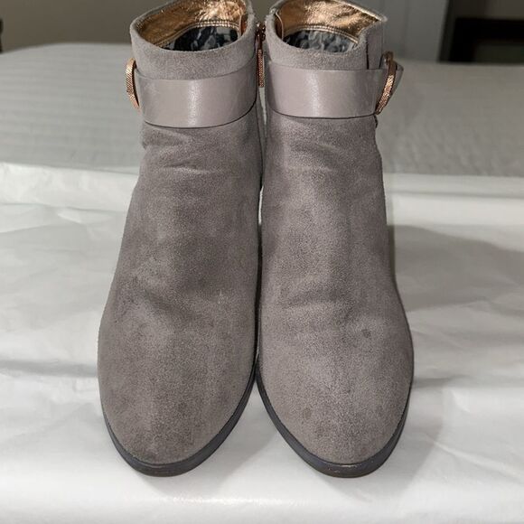 Ted Baker 40.5 Ainthe Ankle Booties in Light Grey Rose Gold - Picture 8 of 11